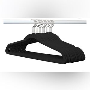 Black Velvet Hangers Set 15